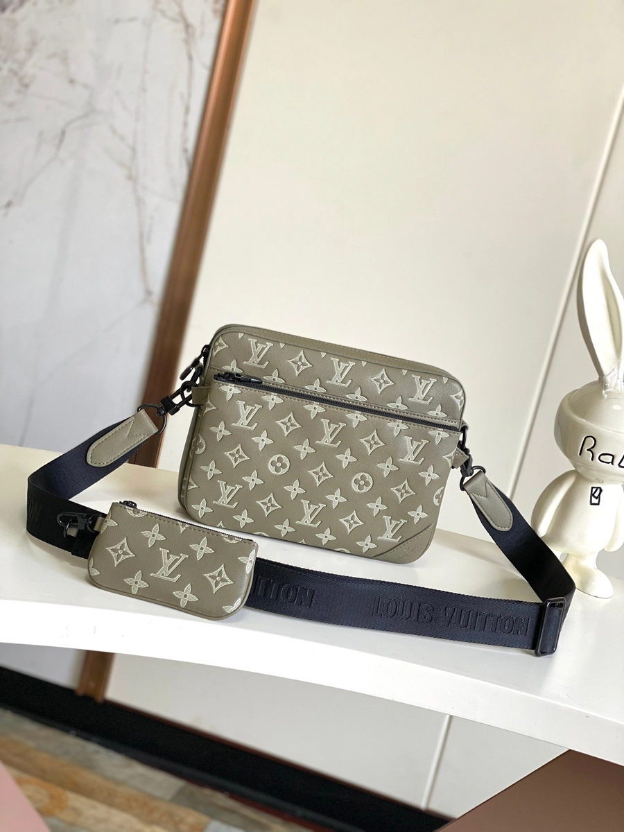 高仿名牌包LV Trio Monogram 男士郵差包 包包-M12490正品級別-貨到付款