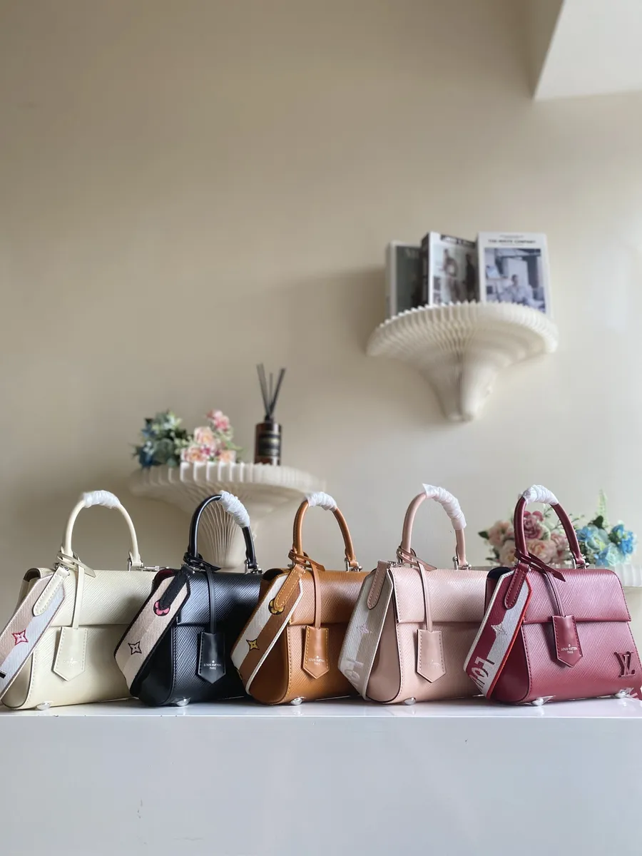復刻版包包LV Cluny Mini EPI 提花肩帶包包-M58931正品級別-貨到付款