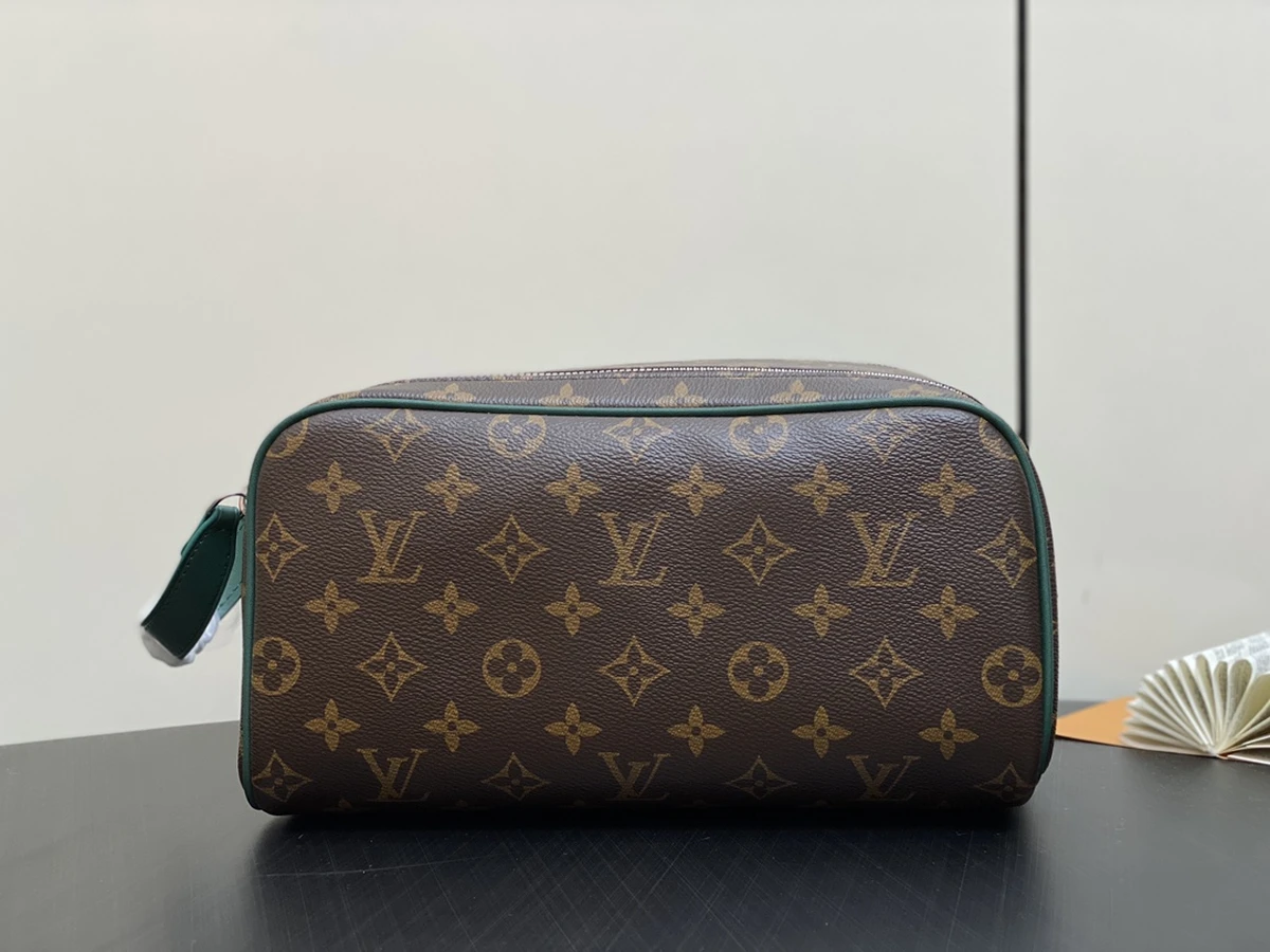 高仿包LV Dopp Kit Monogram 化妝收納包 包包-M12639正品級別-貨到付款