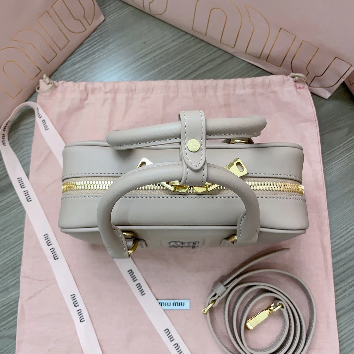 高仿包直銷MiuMiu Arcadie皮革包包5BB142正品級別-貨到付款