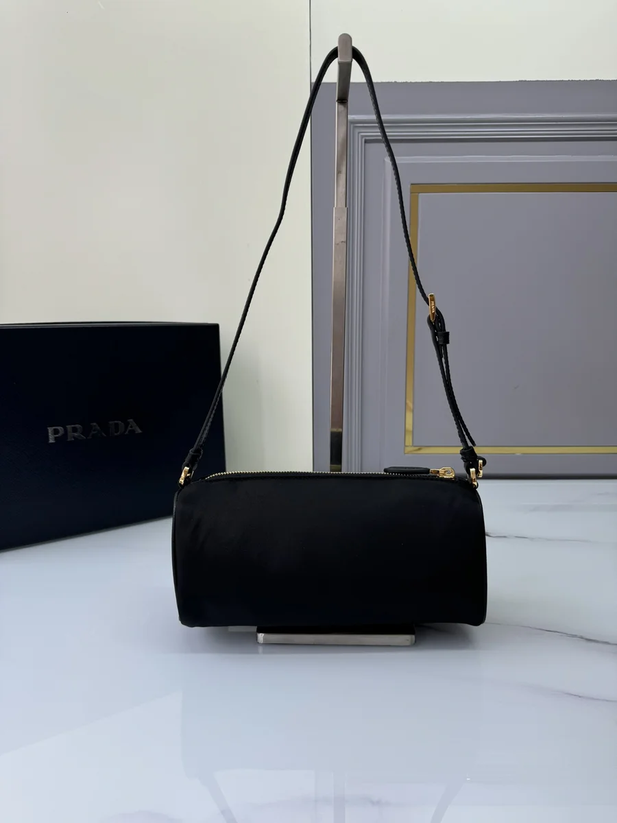 頂級高仿包Prada Re-Nylon 1NE058 PM黑色化妝包包正品級別-貨到付款