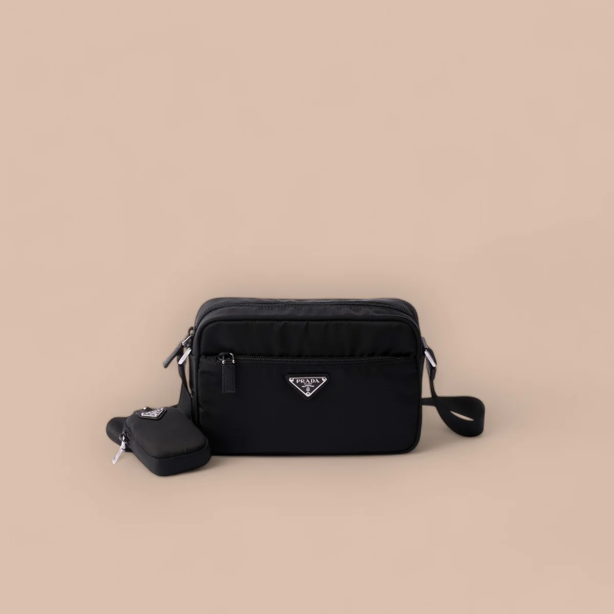 高仿包代購Prada Re-Nylon 1BC167 PM黑色再生尼龍掛肩包包正品級別-貨到付款