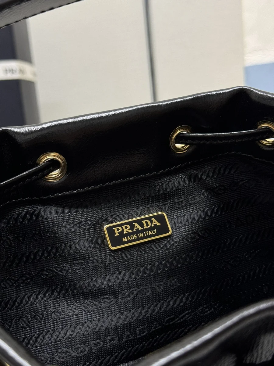 高仿奢侈品包Prada Nylon 1BH038 MM黑色尼龍單肩包包正品級別-貨到付款