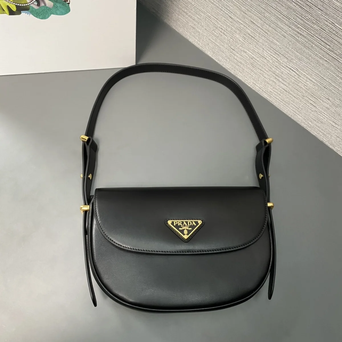 高仿包代購Prada Classic 1BD365 PM黑色皮革單肩包包正品級別-貨到付款