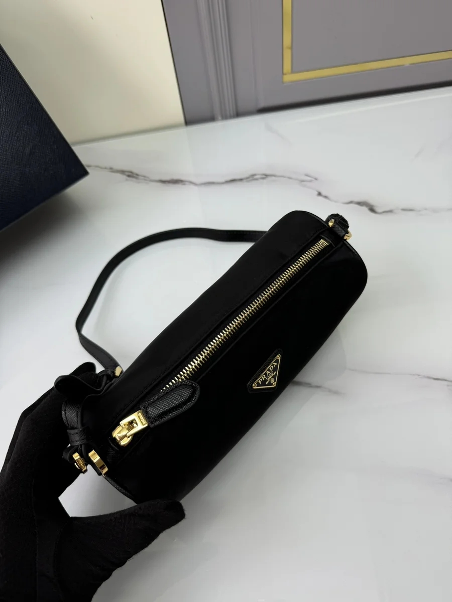 頂級高仿包Prada Re-Nylon 1NE058 PM黑色化妝包包正品級別-貨到付款