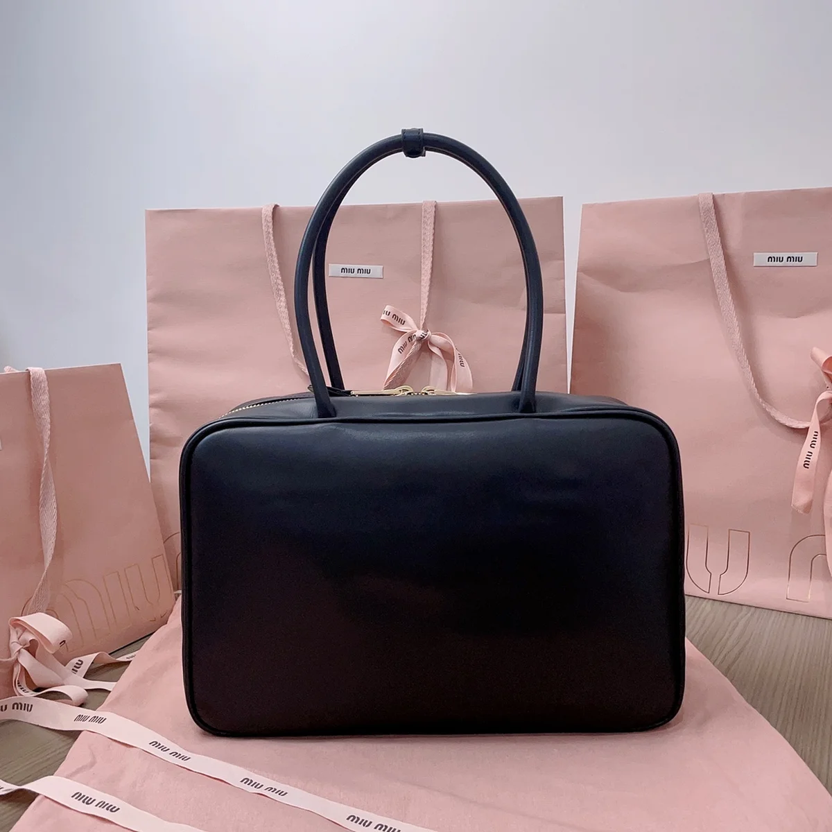 高仿包直銷MiuMiu 皮革Beau包包5BB117正品級別-貨到付款