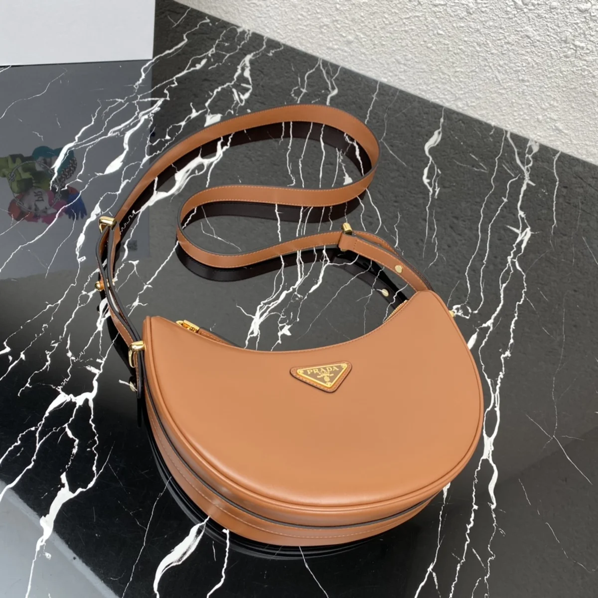 高仿包廠家Prada Curve 1BC194 PM白色 皮革單肩包包正品級別-貨到付款