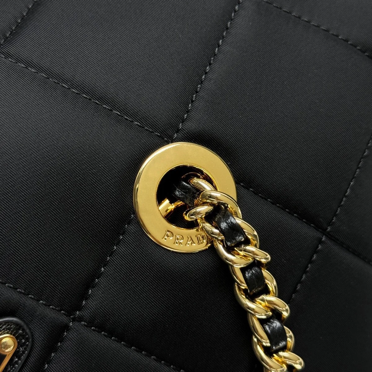 高仿名牌包Prada Re-Nylon 1BG529 MM黑色尼龍托特包包正品級別-貨到付款