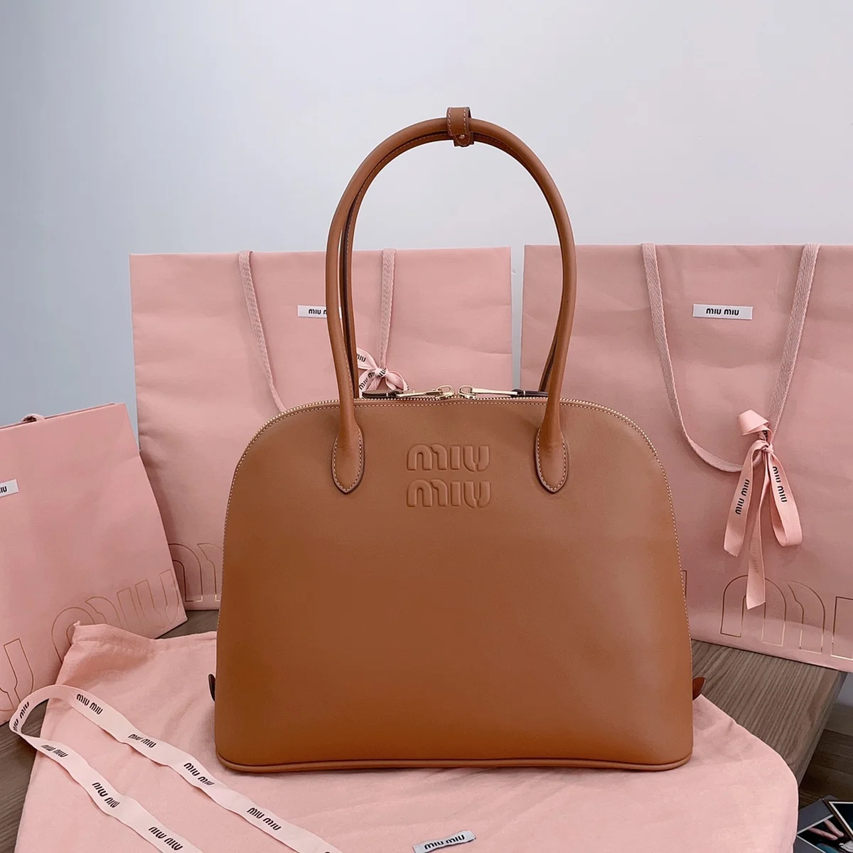 高仿名牌包MiuMiu 皮革包包5BA289正品級別-貨到付款