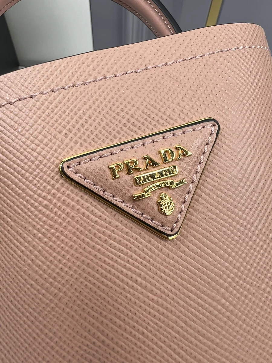 高仿包Prada Double 1BA217 PM淺灰皮革單肩包包正品級別-貨到付款