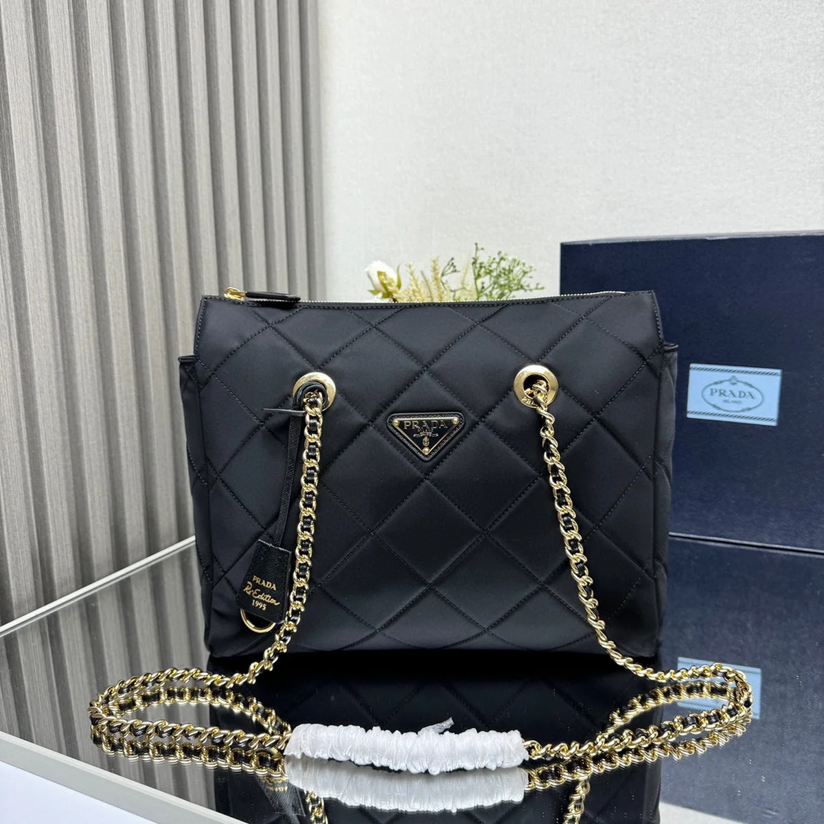 高仿名牌包Prada Re-Nylon 1BG529 MM黑色尼龍托特包包正品級別-貨到付款