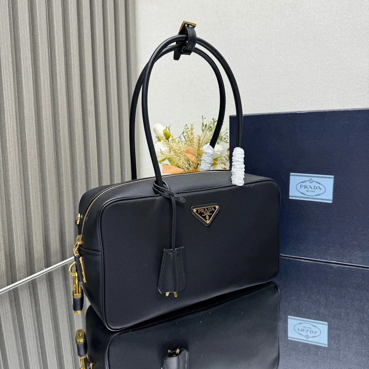 高仿包廠家Prada ReNylon 1BB132 MM黑色皮革托特包包正品級別-貨到付款