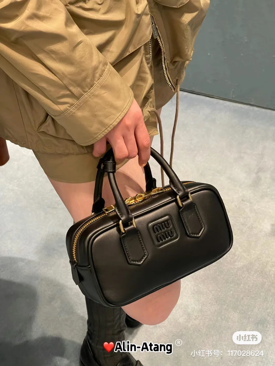 高仿包零售MiuMiu Arcadie皮革包包5BB142正品級別-貨到付款