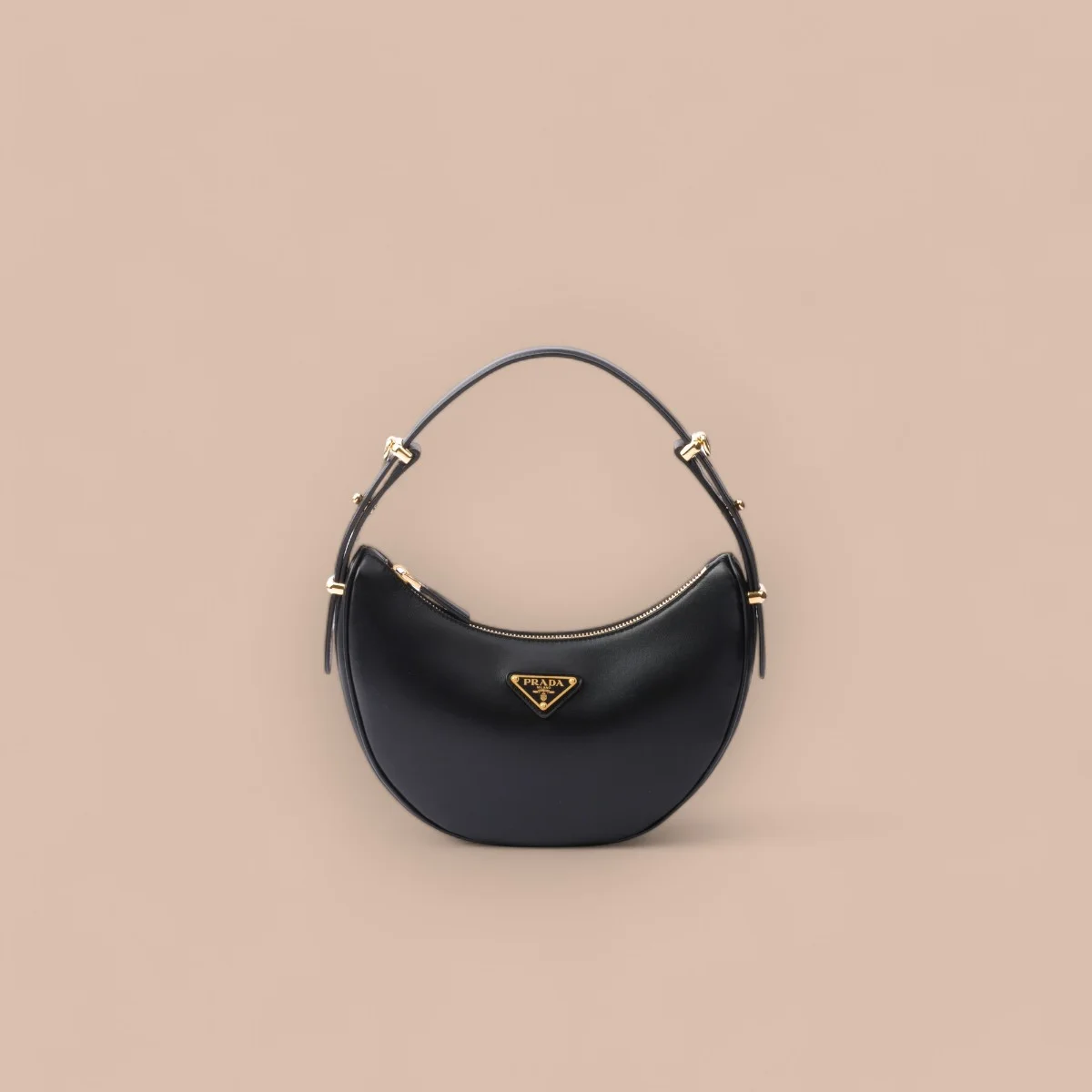 高仿名牌包Prada Classic 1BC194 PM黑色皮革肩背包包正品級別-貨到付款