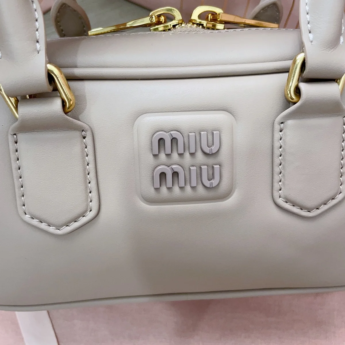 高仿包直銷MiuMiu Arcadie皮革包包5BB142正品級別-貨到付款