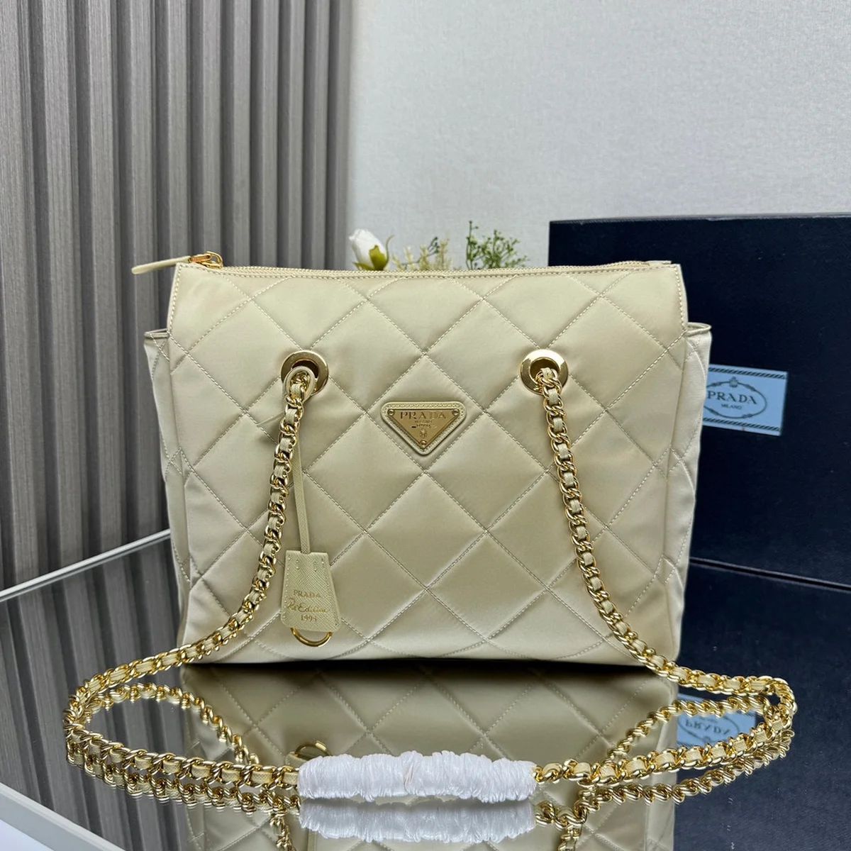 高仿包批發Prada Re-Nylon 1BG529 MM灰色尼龍手提包包正品級別-貨到付款