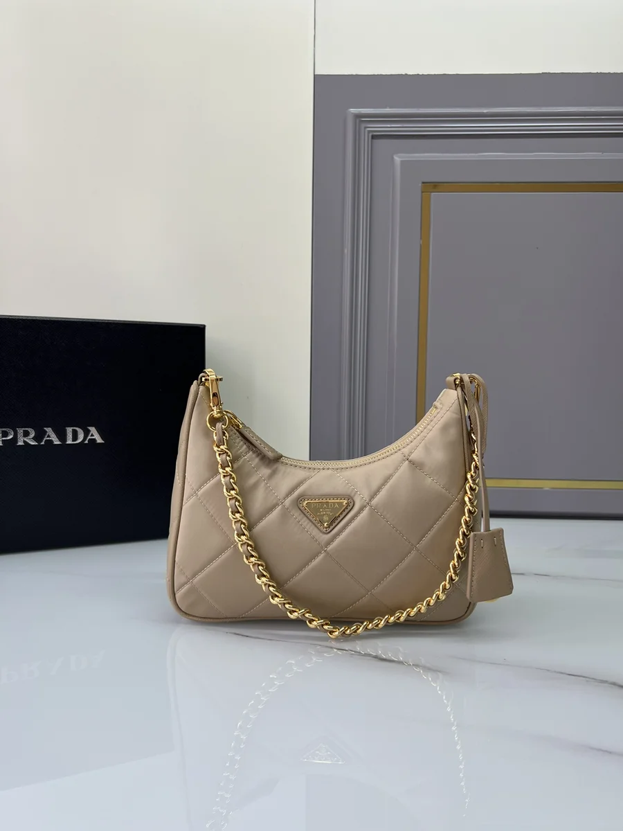 高仿包包Prada Re-Nylon 1BC204 PM黑色尼龍單肩包包正品級別-貨到付款