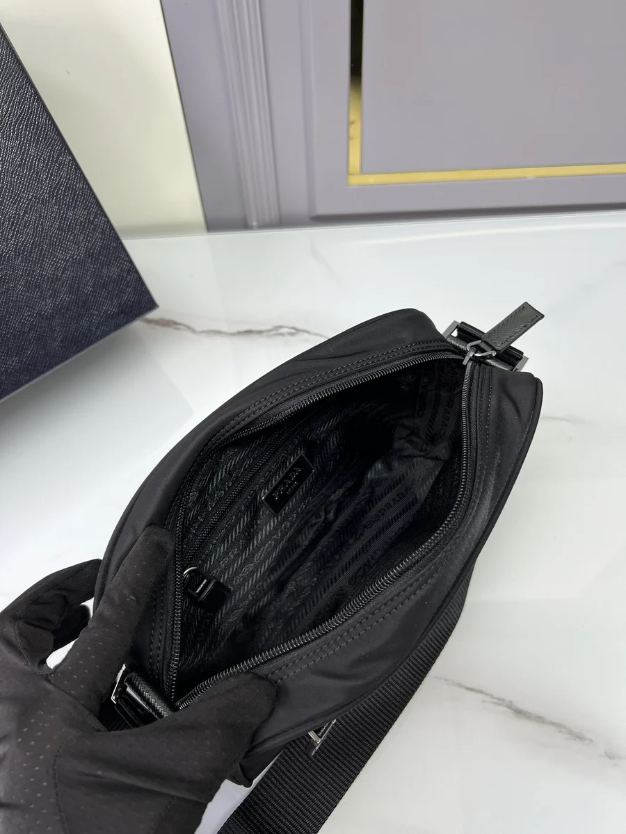 高仿包代購Prada Re-Nylon 1BC167 PM黑色再生尼龍掛肩包包正品級別-貨到付款