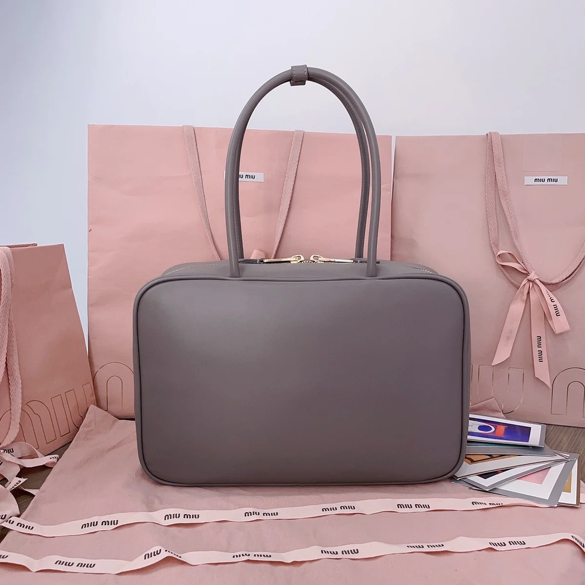 高仿奢侈品包MiuMiu 皮革Beau包包5BB117正品級別-貨到付款