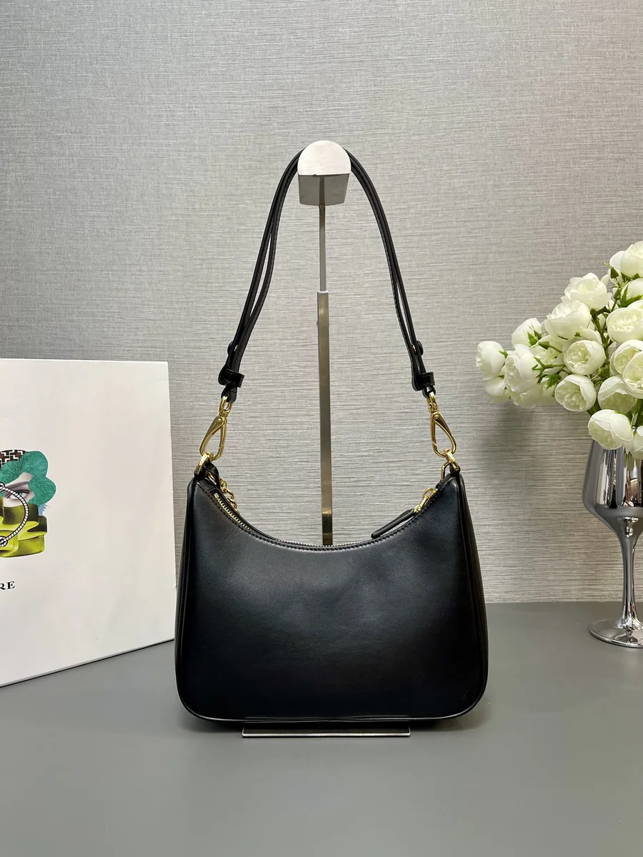 高仿包Prada Re-Nylon 1BC204 PM黑色尼龍單肩包包正品級別-貨到付款