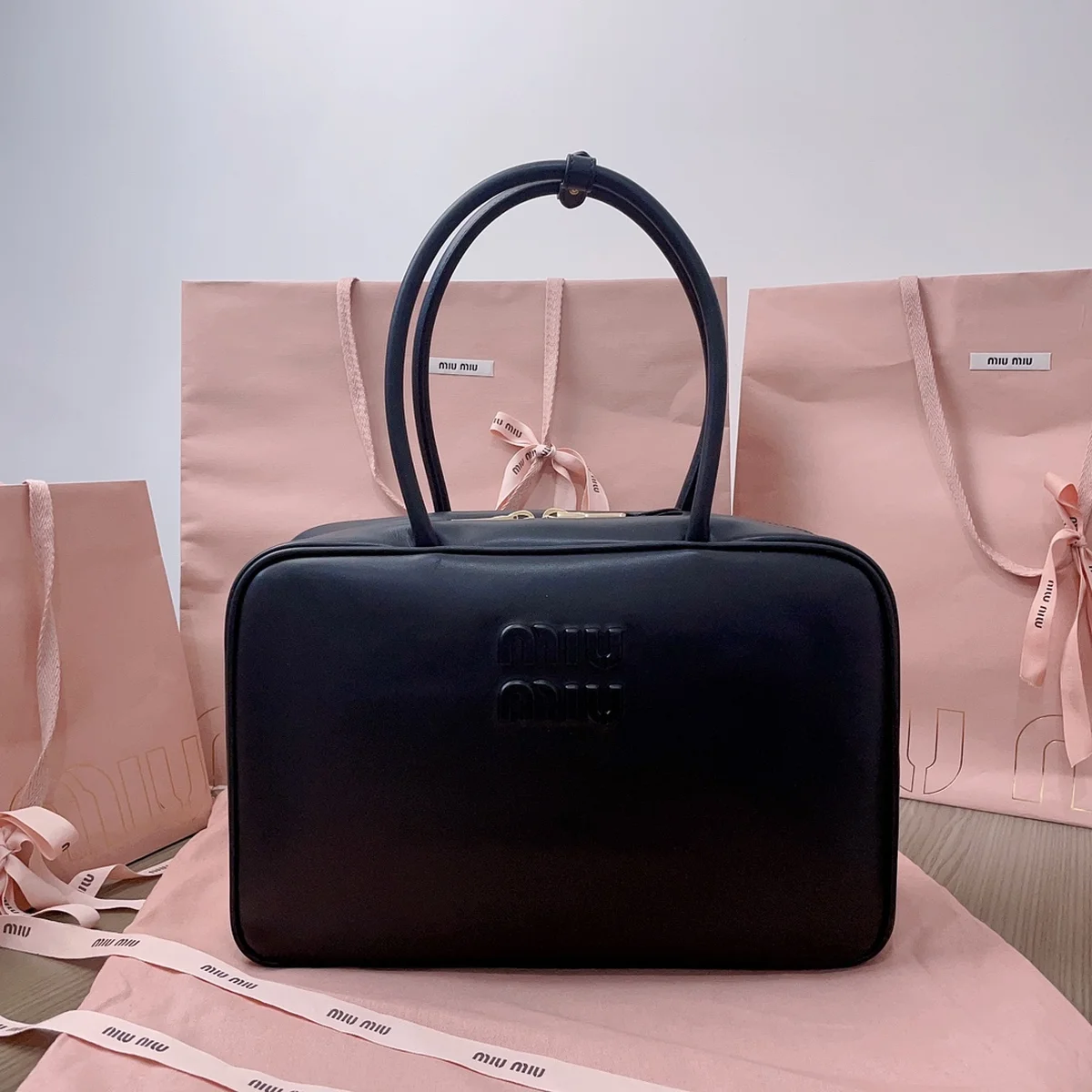 高仿包直銷MiuMiu 皮革Beau包包5BB117正品級別-貨到付款