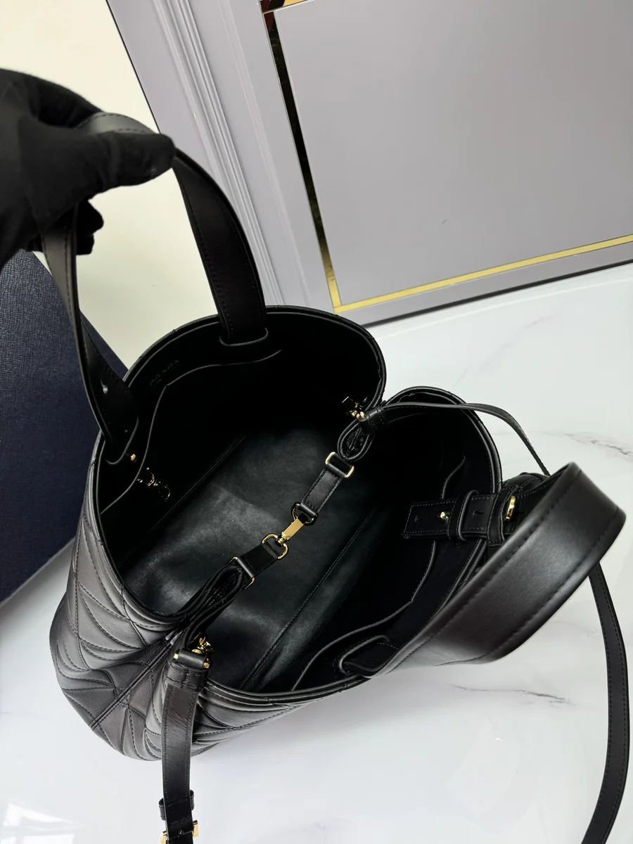高仿包批發Prada Symbole 1BG547 MM黑色皮革手提包包正品級別-貨到付款