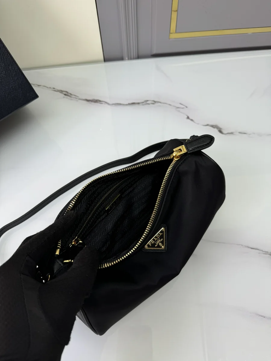 頂級高仿包Prada Re-Nylon 1NE058 PM黑色化妝包包正品級別-貨到付款