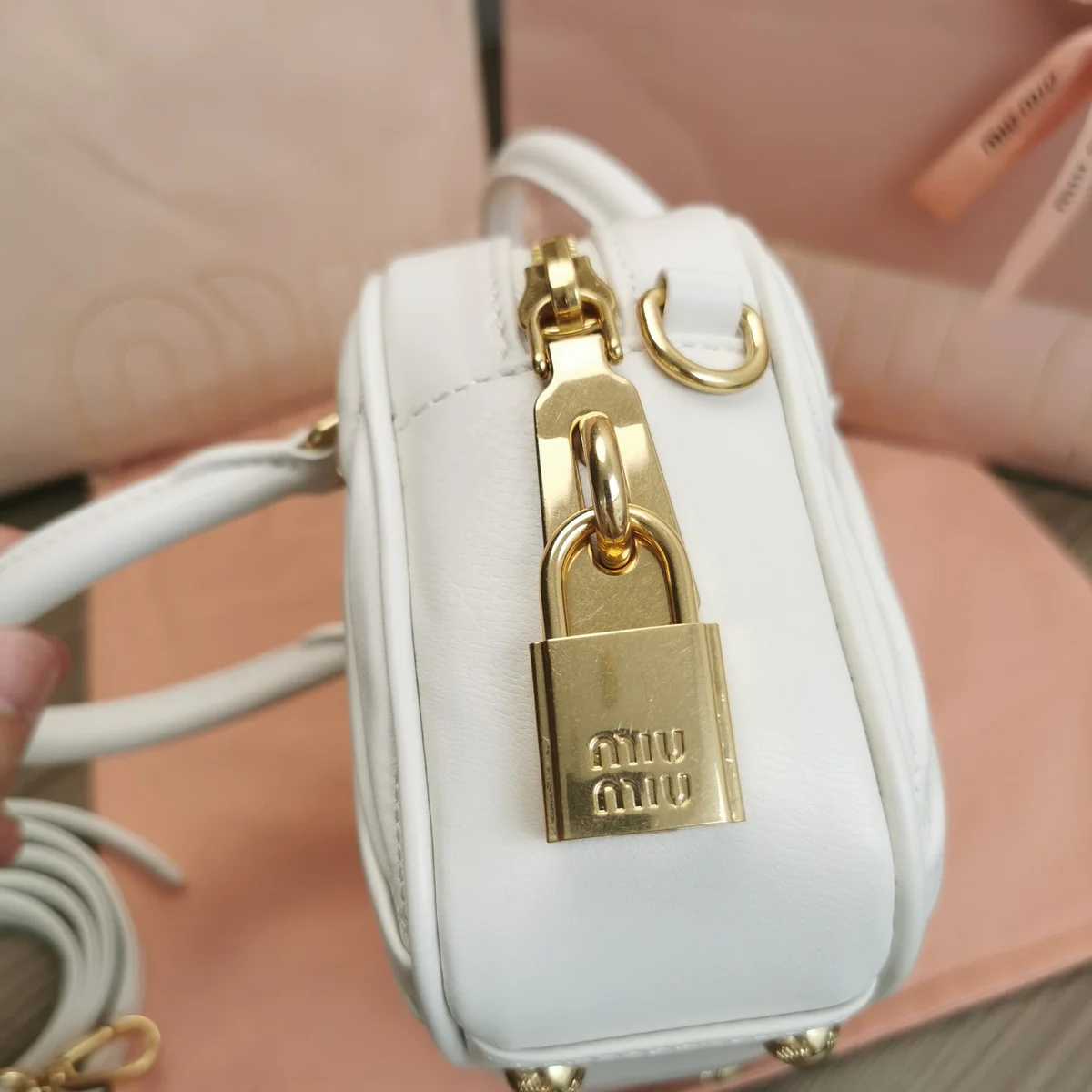 高仿包零售MiuMiu Arcadiematelassé納帕皮革包包5BB123正品級別-貨到付款