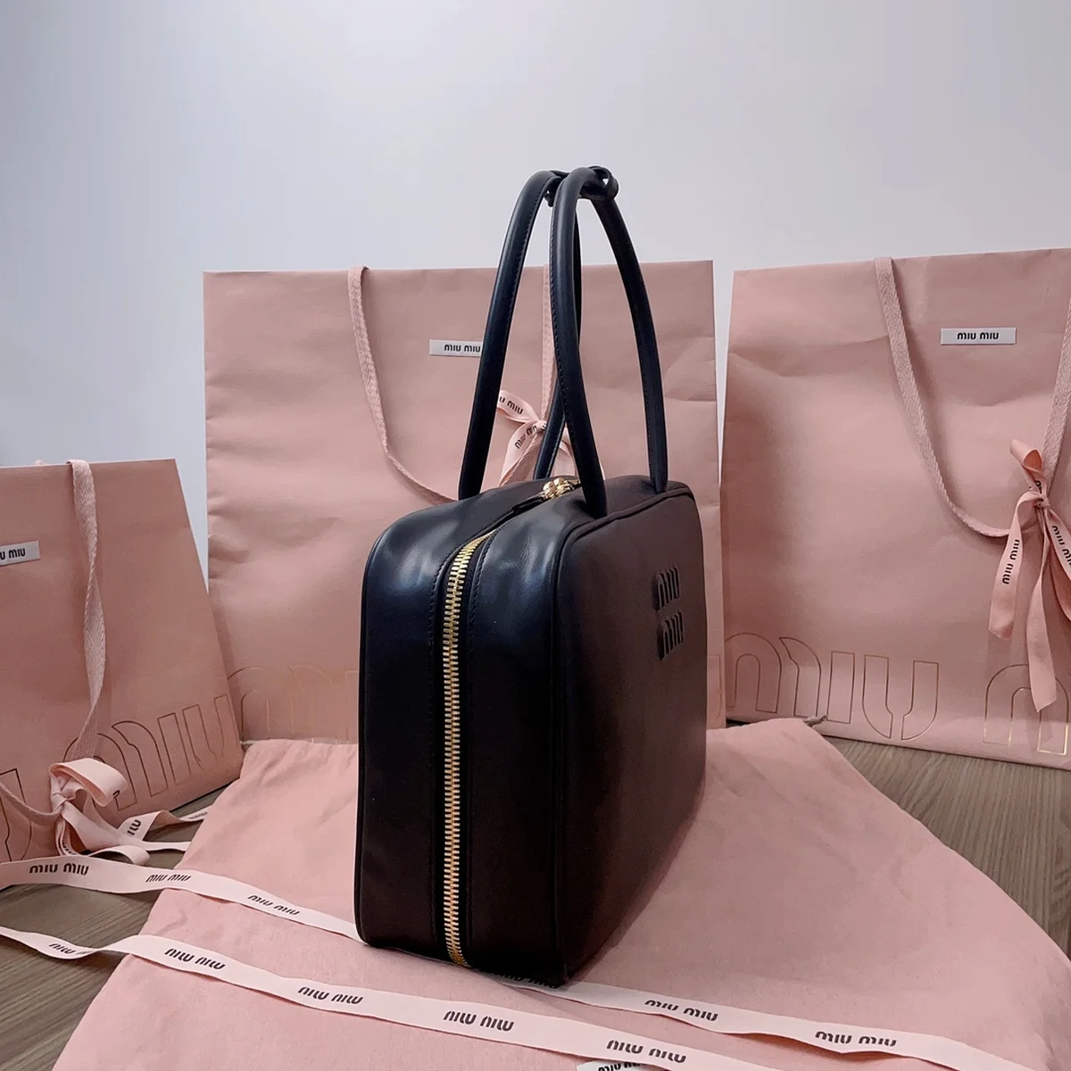 高仿包直銷MiuMiu 皮革Beau包包5BB117正品級別-貨到付款