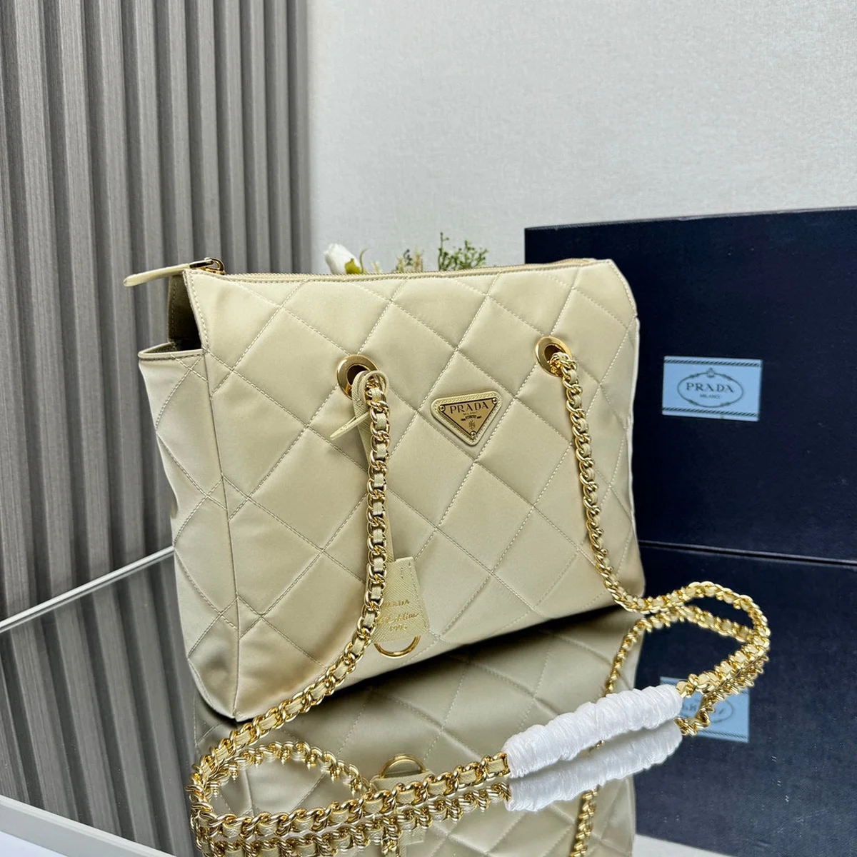 高仿包批發Prada Re-Nylon 1BG529 MM灰色尼龍手提包包正品級別-貨到付款