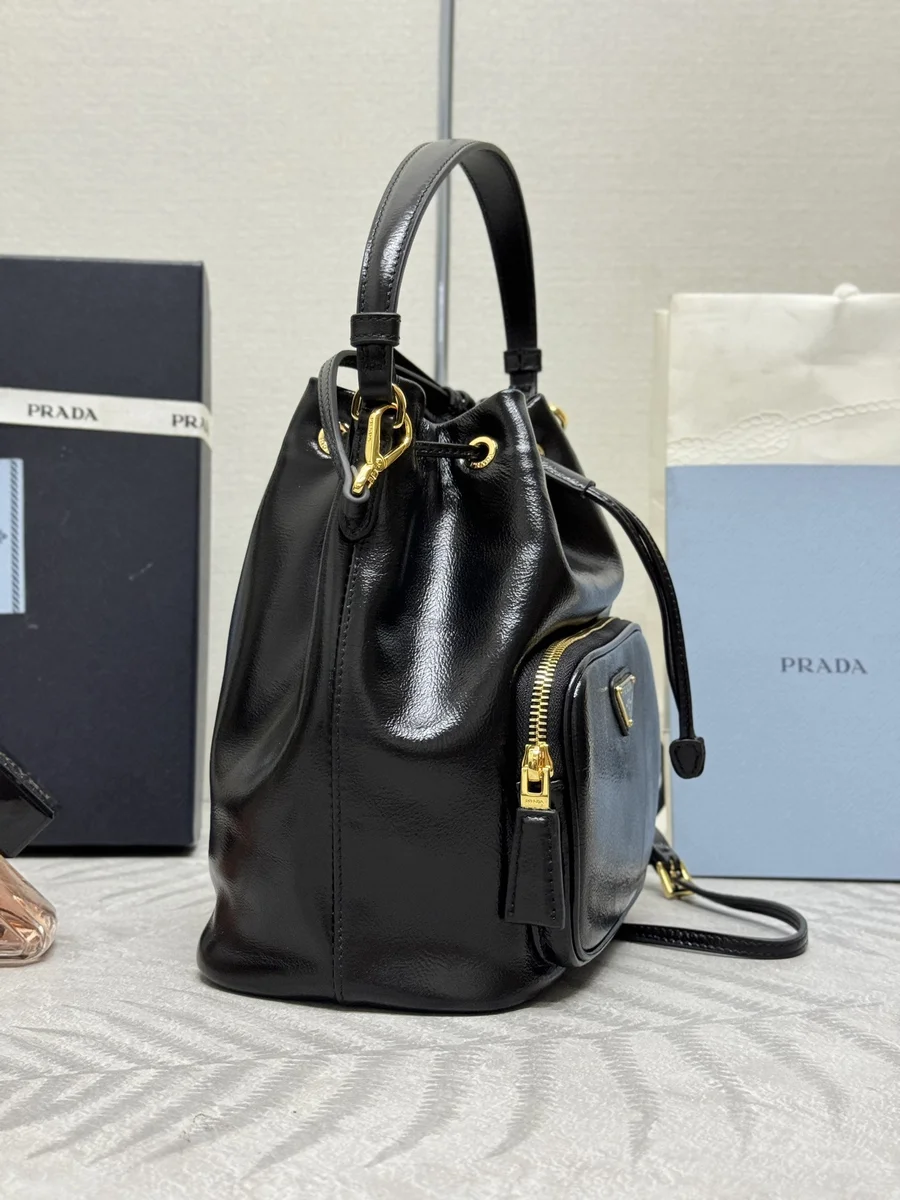 高仿奢侈品包Prada Nylon 1BH038 MM黑色尼龍單肩包包正品級別-貨到付款