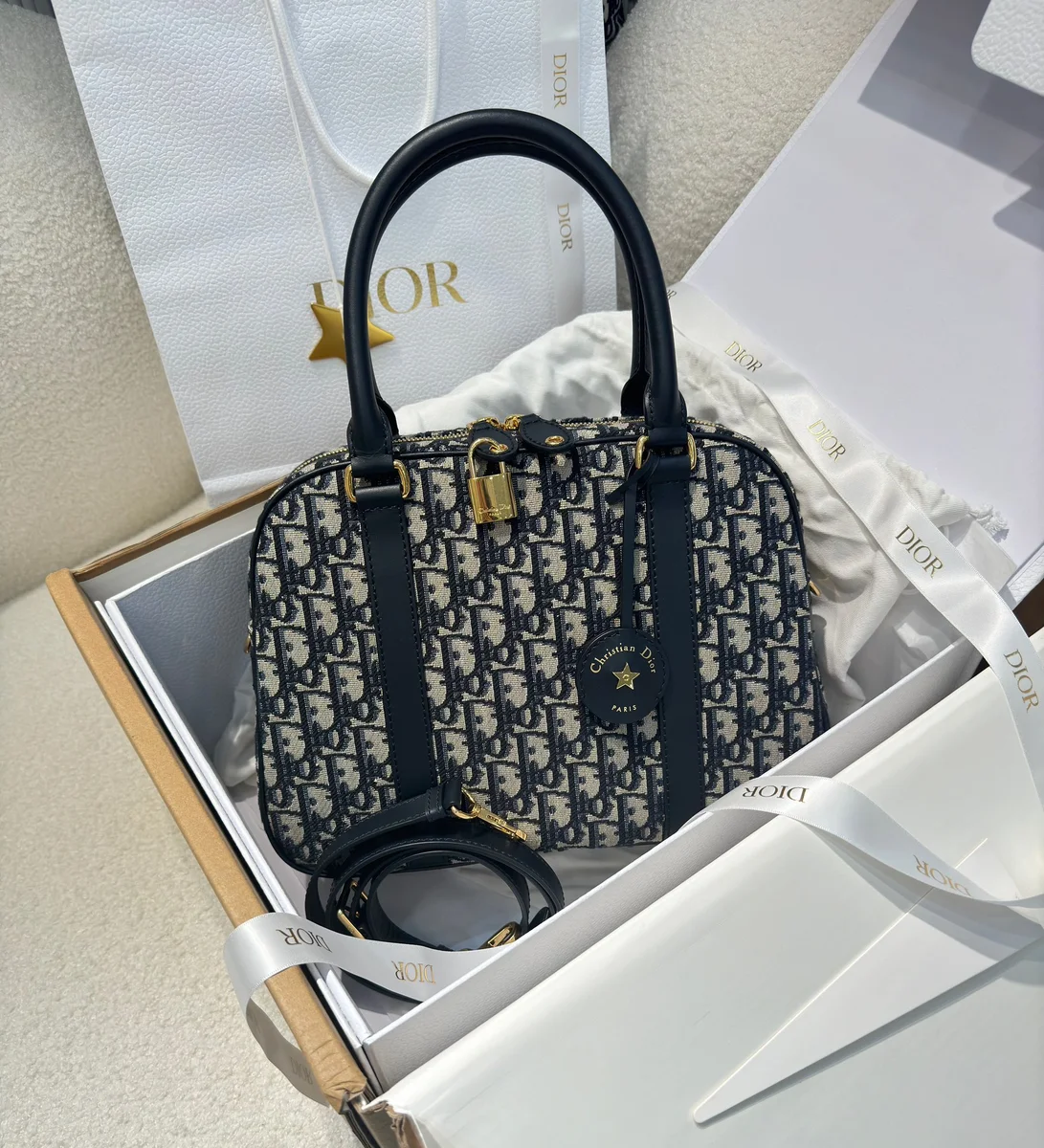 高仿包批發Dior D-Vibe 藍色斜挎包MM-M1341正品級別-貨到付款