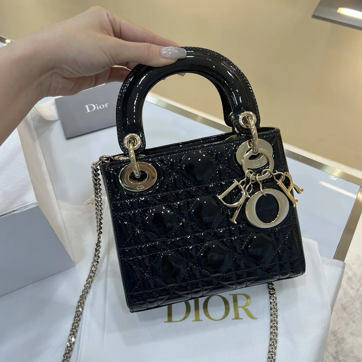 頂級高仿包Dior Lady 黑色 羊皮斜挎包PM-M0505正品級別-貨到付款