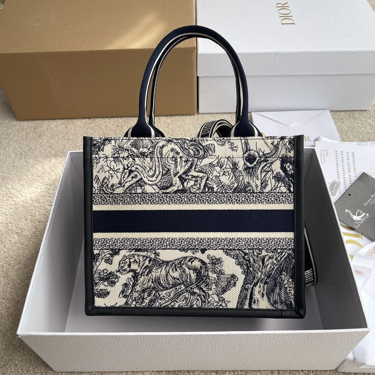 高仿包零售Dior Book 海軍藍托特包包PM-M1325正品級別-貨到付款
