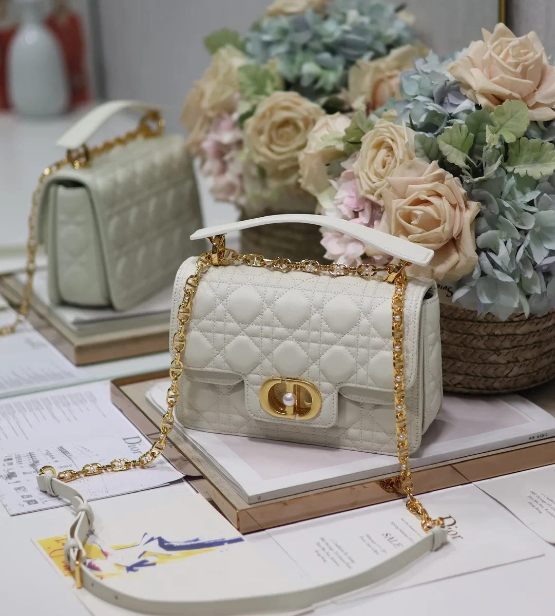高仿包零售Dior Jolie 奶白 小牛皮肩背袋PM-M9271正品級別-貨到付款