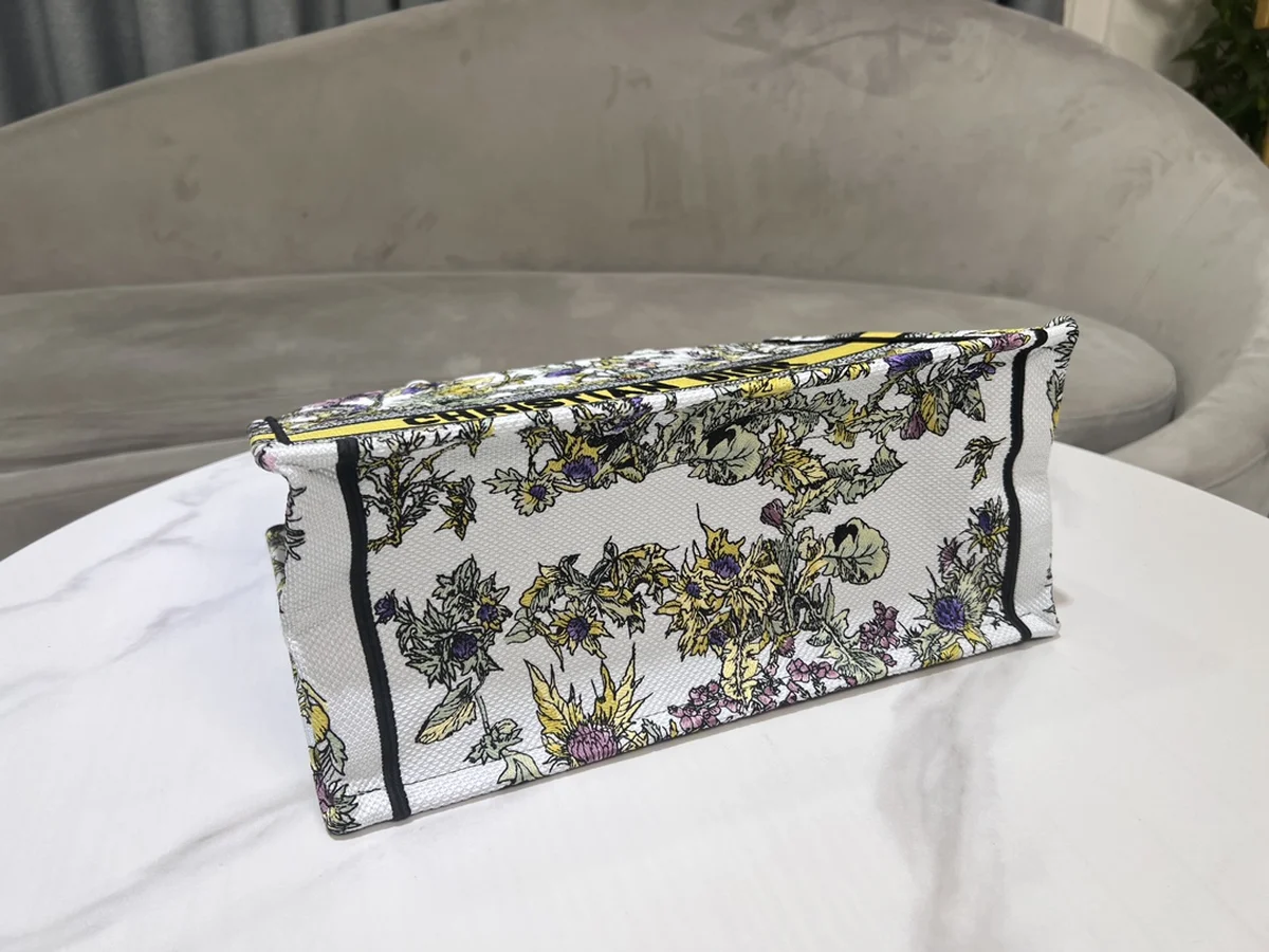 高仿包批發Dior Book 奶白托特包包MM-M1296正品級別-貨到付款