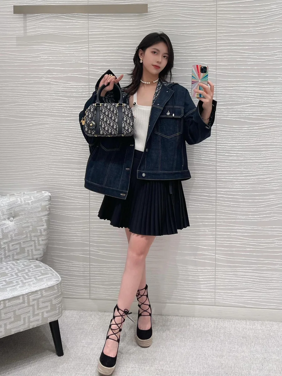 高仿名牌包Dior D-Vibe 藍色 皮革斜挎包MM-M1340正品級別-貨到付款