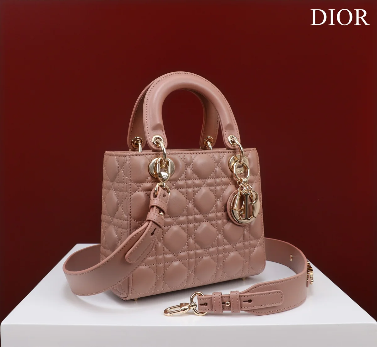 高仿包代購Dior Lady 胭脂色 羊皮斜挎包PM-M0538正品級別-貨到付款