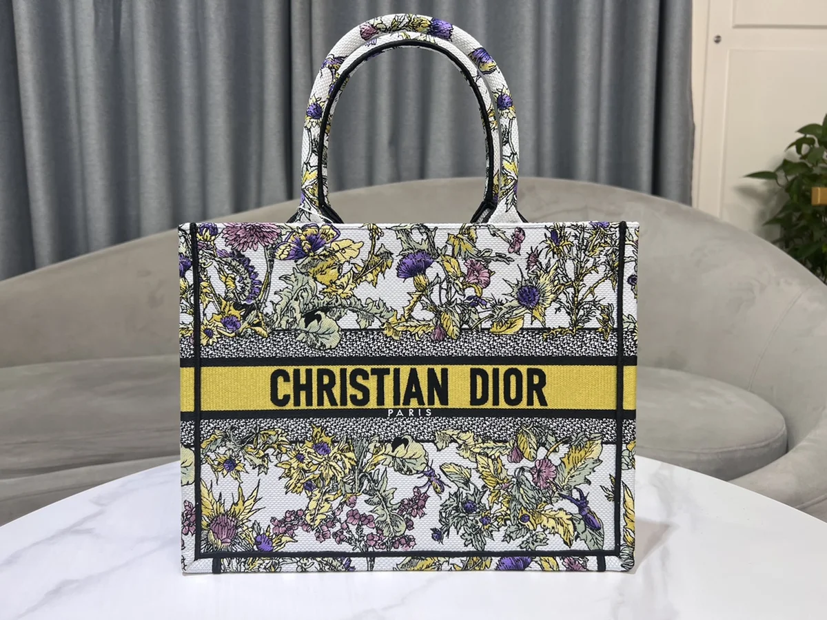 高仿包批發Dior Book 奶白托特包包MM-M1296正品級別-貨到付款