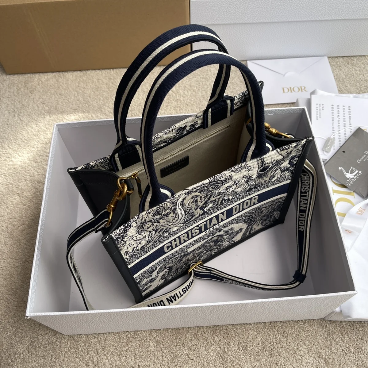 高仿包零售Dior Book 海軍藍托特包包PM-M1325正品級別-貨到付款