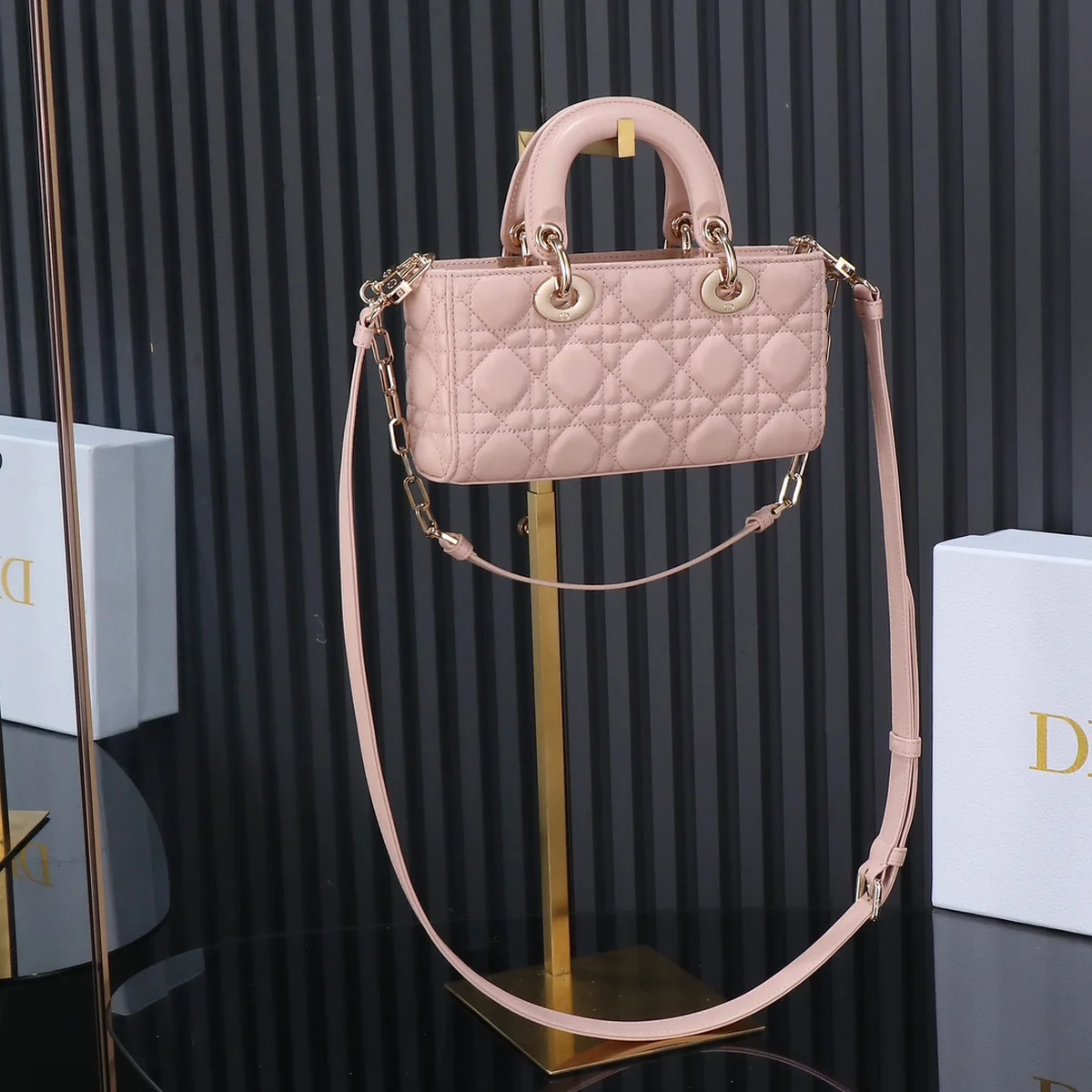 高仿包代購Dior Lady 粉色 羊皮斜挎包PM-M0613正品級別-貨到付款
