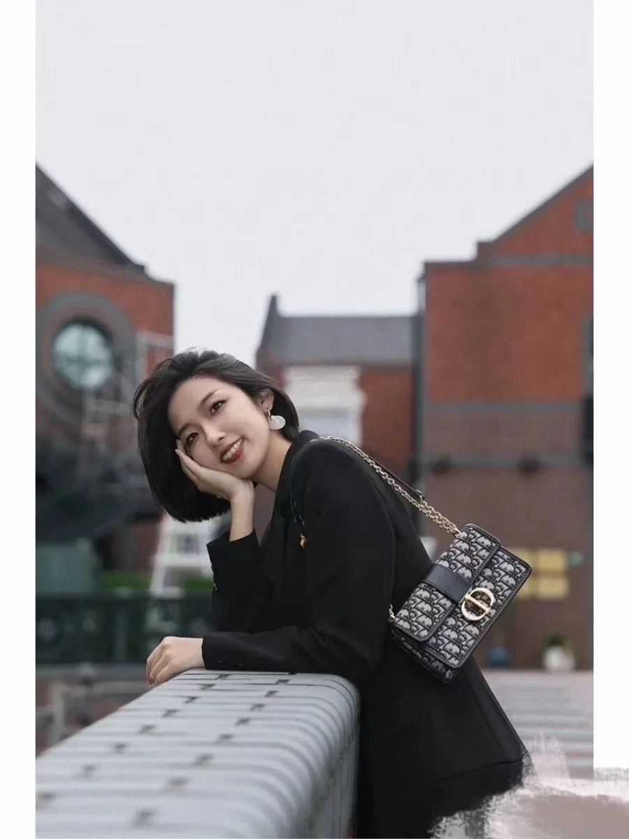 高仿奢侈品包Dior 30 Montaigne 藍色肩背袋PM-M9334正品級別-貨到付款