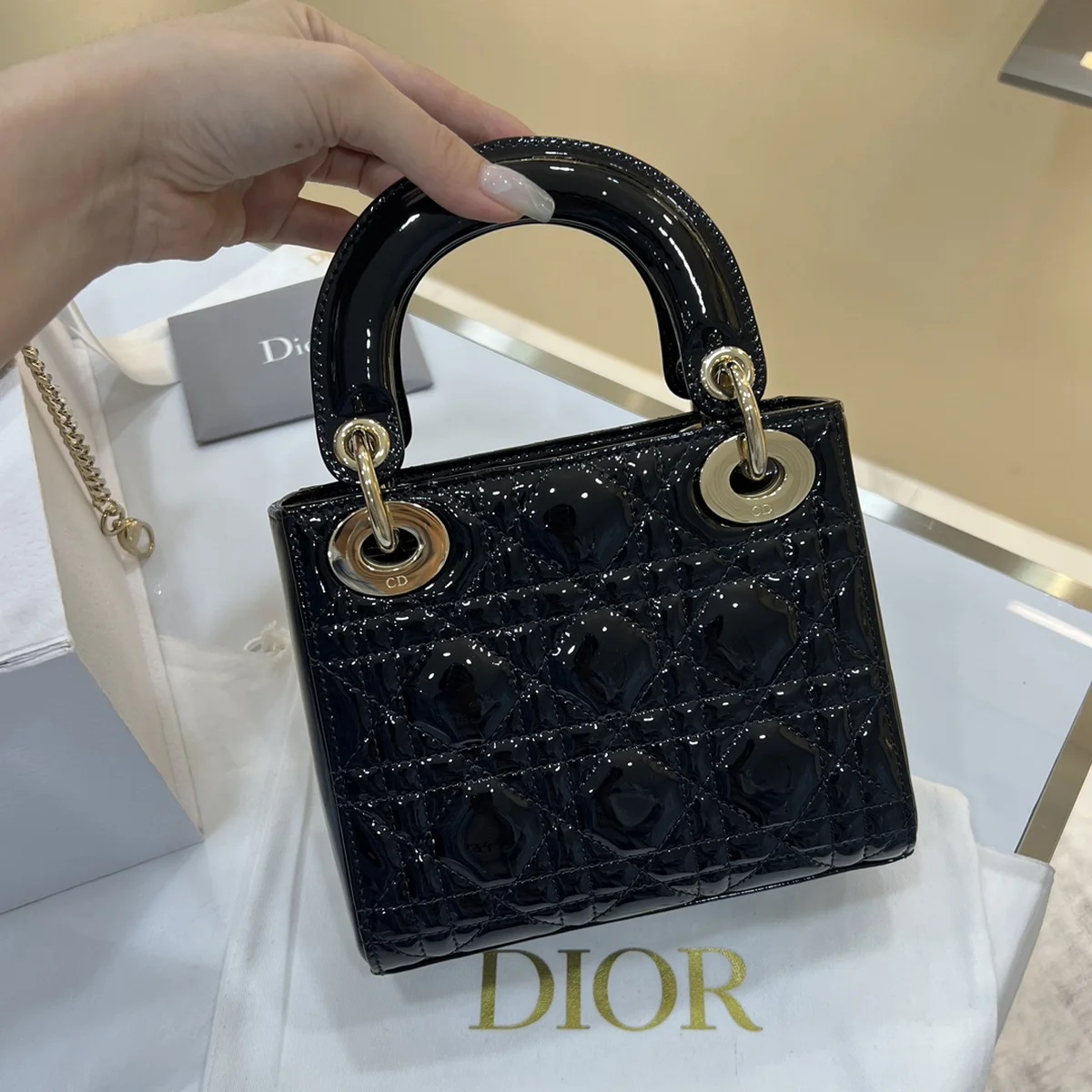 頂級高仿包Dior Lady 黑色 羊皮斜挎包PM-M0505正品級別-貨到付款