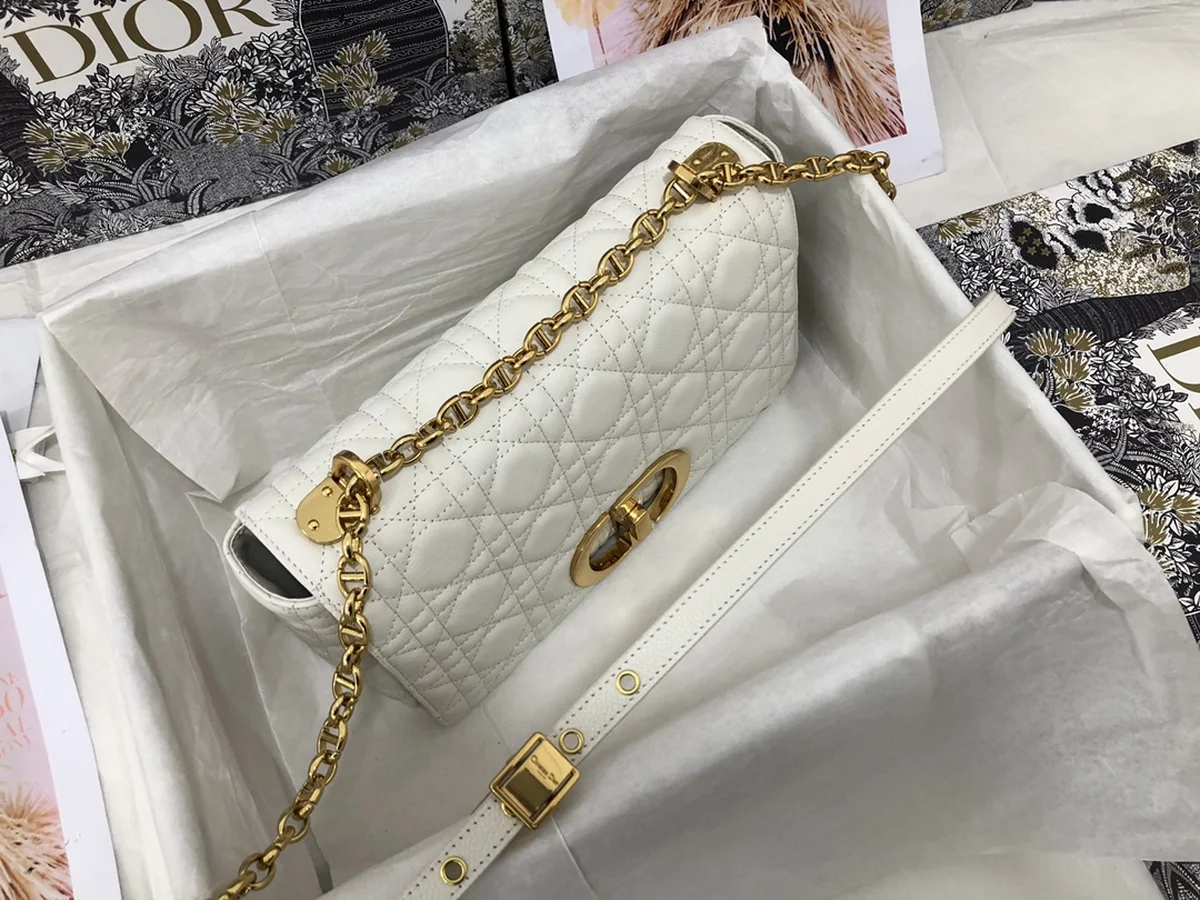 高仿名牌包Dior Caro 象牙色 小牛皮斜挎包MM-M9242正品級別-貨到付款