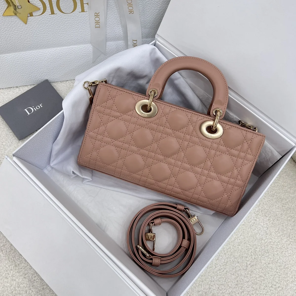 高仿包批發Dior Lady 胭脂粉 羊皮斜挎包MM-M0540正品級別-貨到付款