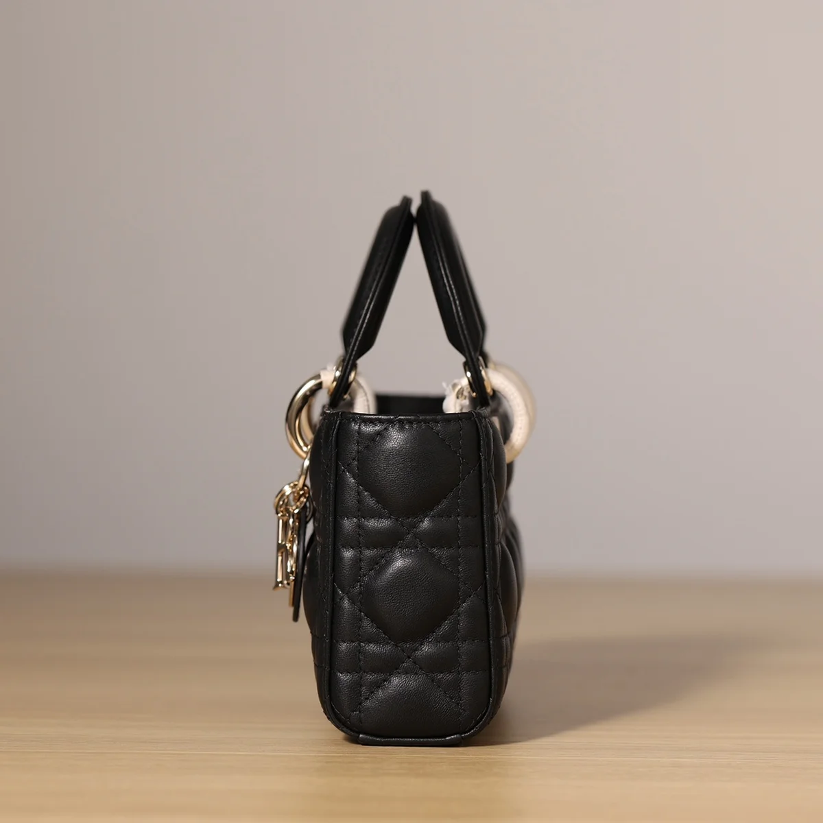 高仿包零售Dior Lady 黑色斜挎包PM-M0613正品級別-貨到付款