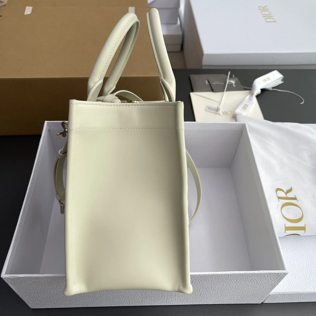 高仿奢侈品包Dior Book 奶白色托特包包PM-M1325正品級別-貨到付款