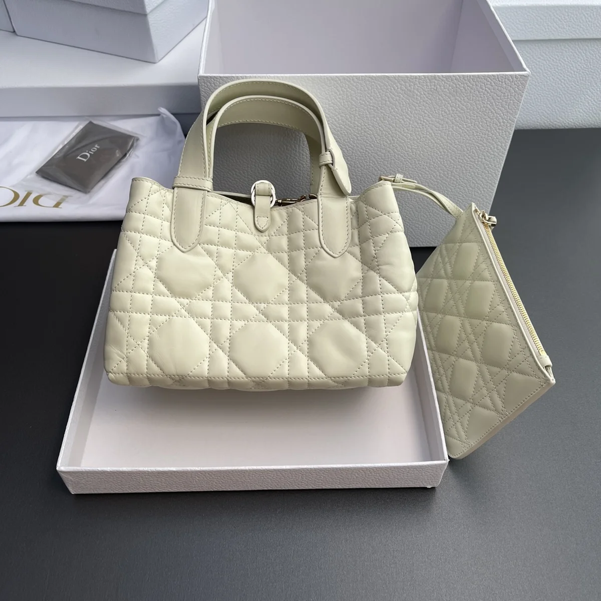高仿奢侈品包Dior Toujours 白色托特包包PM-M2822正品級別-貨到付款
