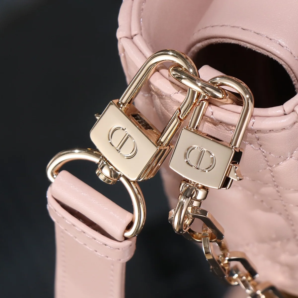 高仿包代購Dior Lady 粉色 羊皮斜挎包PM-M0613正品級別-貨到付款