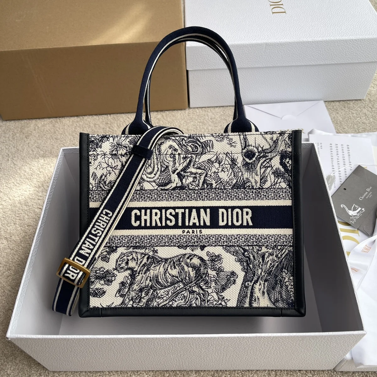 高仿包零售Dior Book 海軍藍托特包包PM-M1325正品級別-貨到付款